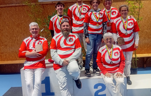 Déferlante rouge et blanche à Grosbreuil