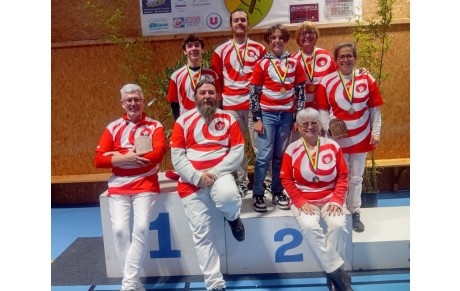 Déferlante rouge et blanche à Grosbreuil